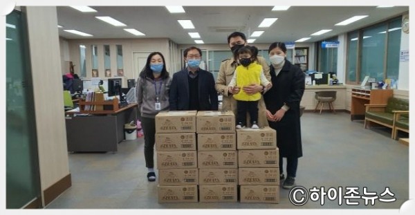 batch_[크기변환]딸 생일 맞아 코로나19 극복 물품 전달한 시민.jpg