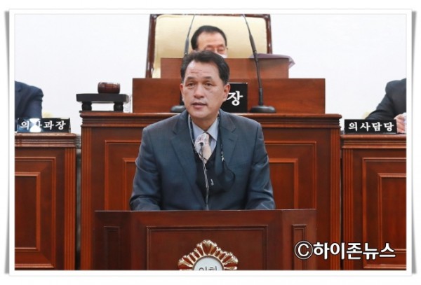 hizone[크기]2021.2.5.제252회 태백시의회 임시회 본회의 (6).JPG