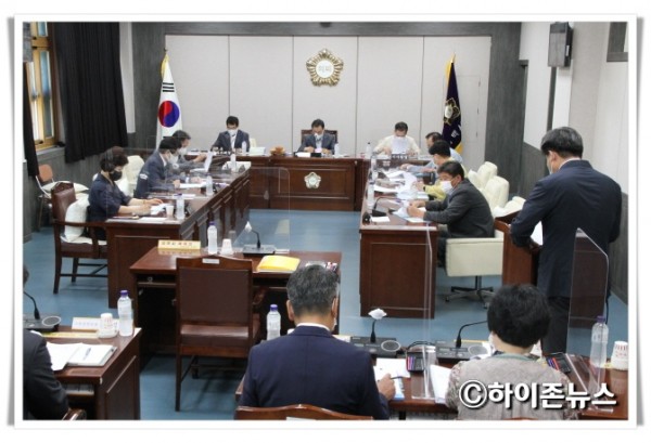 rere사진(제255회 태백시의회 임시회 제4차 본회의 개최).JPG