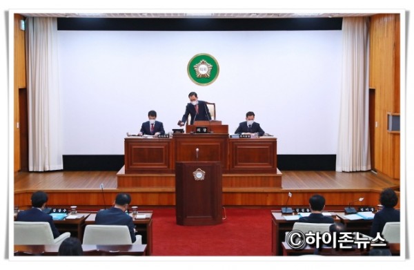 hi_hz2021.10.26.태백시 임시회 본회의 개회 (3).JPG