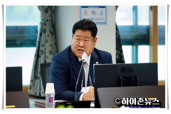 hitbtb2022.8.16.태백시 맞춤형 인구정책 보고회 (1).JPG
