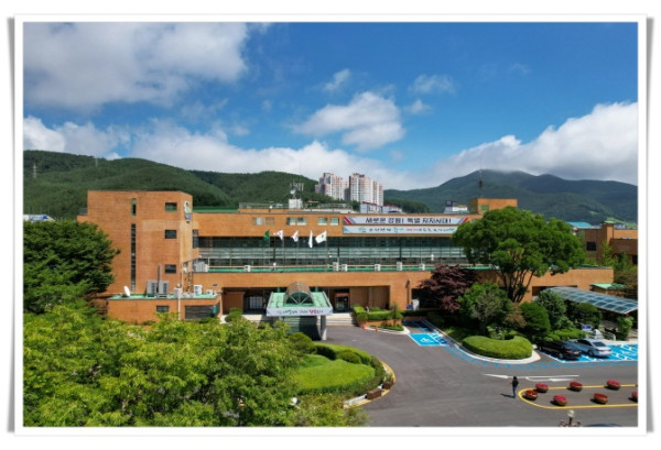 11인4. 태백시, ‘2025 전국노인일자리대회’ 우수지자체상 수상.JPG